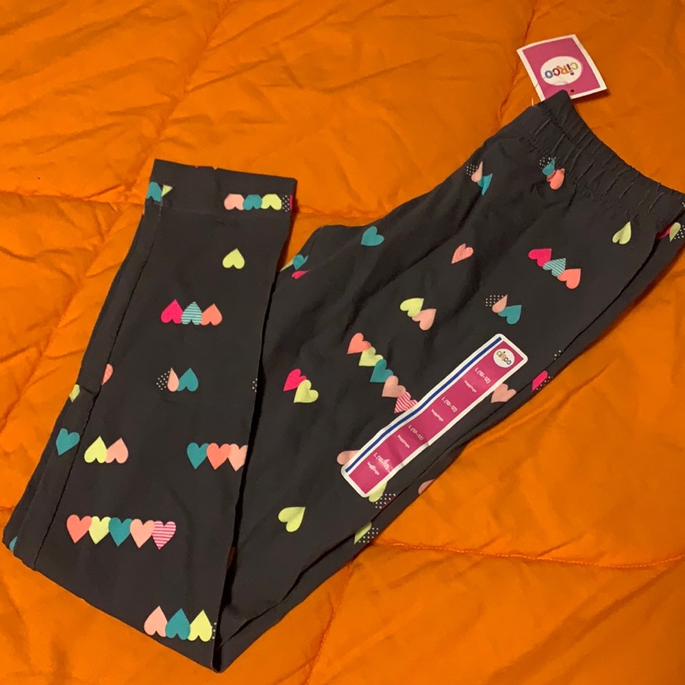 NWT dark gray girls leggings with colorful hearts